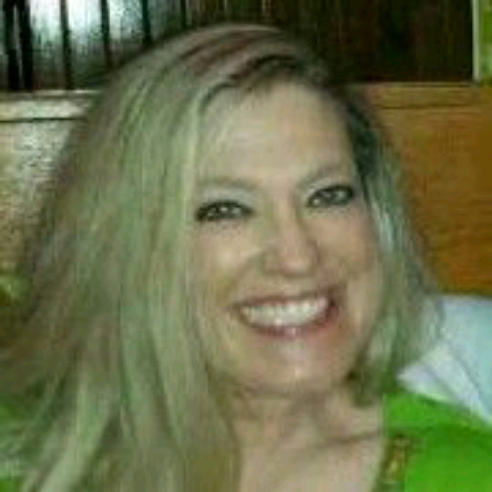 Meet your Posher, Sandi